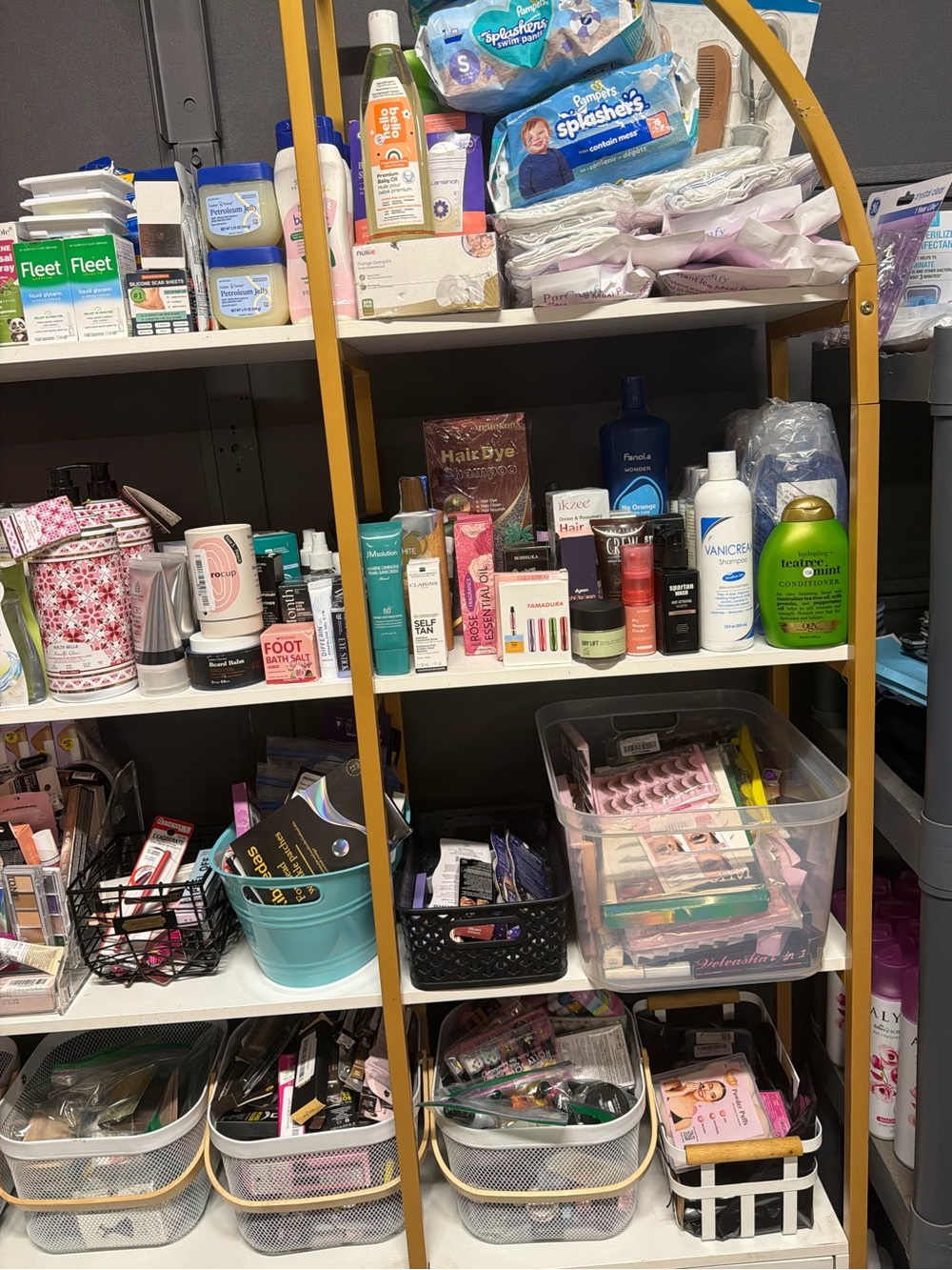 Beauty Live Thursday @ 7:30 est - Picture 2 of 10